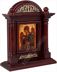 Икона - Архангел Гавриил (1387-1395 гг.) в деревянном киоте. 240х195х75 мм.