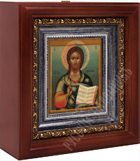 Икона - Господь Вседержитель (1898 г.) в деревянном киоте. 180х165х60 мм.