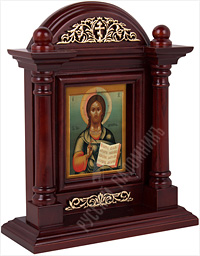 Икона - Господь Вседержитель (1898 г.) в деревянном киоте. 240х195х75 мм.
